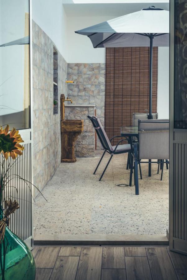 La Casa Di Tina Vila Canicattini Bagni Exterior foto