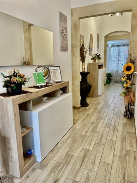 La Casa Di Tina Vila Canicattini Bagni Exterior foto